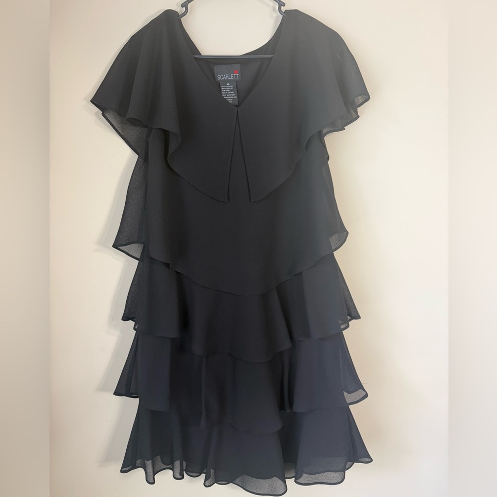 SCARLETT Black Tiered RUFFLE DRESS
Formal Career Polyester Stretch Lining